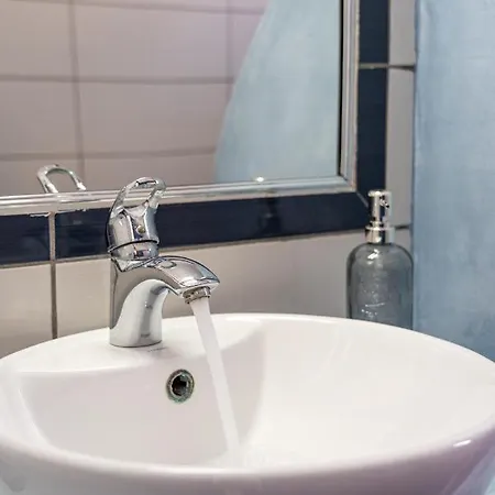 Apartment Marousi Suites *