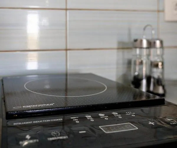 Marousi Suites * Perissa (Santorini)