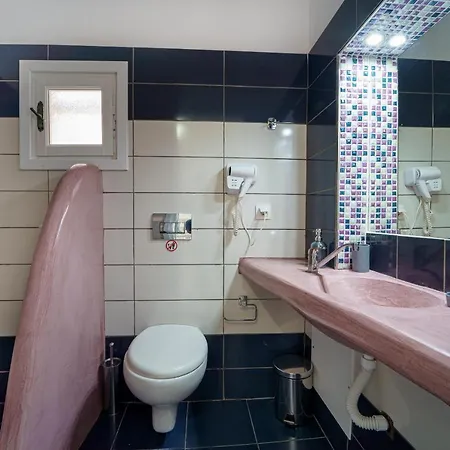 Апартаменты Marousi Suites