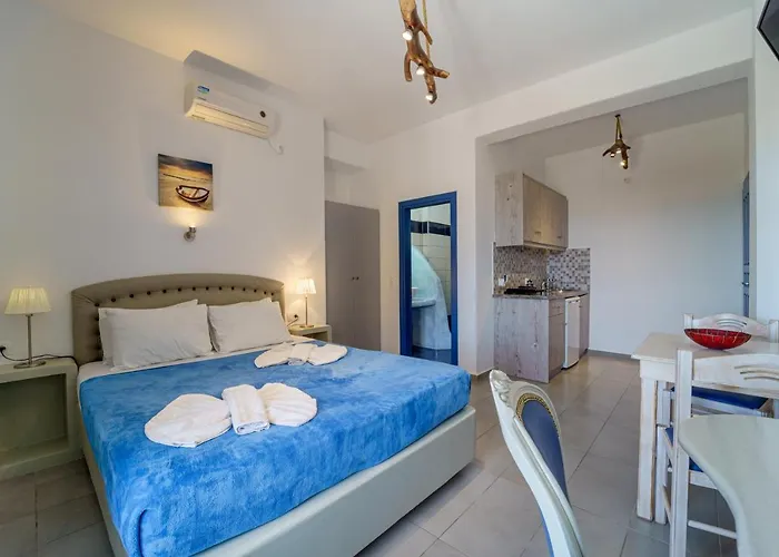 Marousi Suites Апартаменты